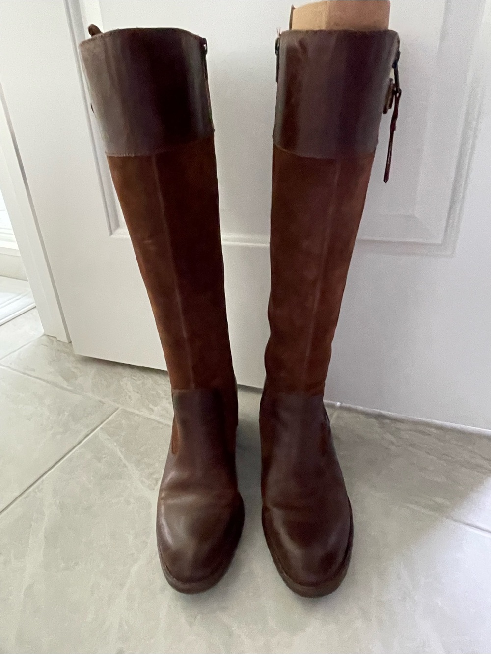 Born Uchee Riding Boots US 9